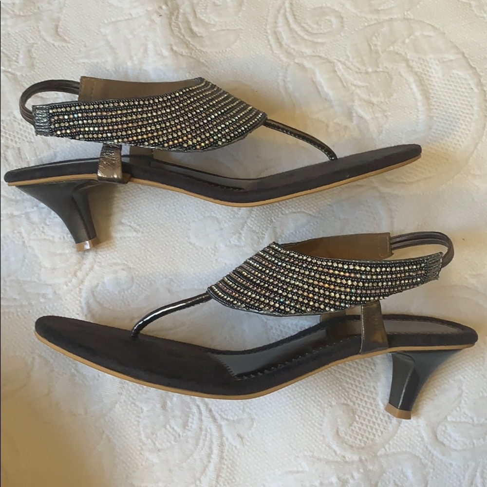 Women’s Rhinestone Sandals - Picture 3 of 6